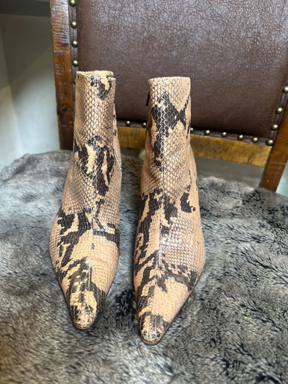 Vintage 90’s Y2K Issac Mizrahi Python Leather Pointy Toe Kitten Heel Boots, 7.5